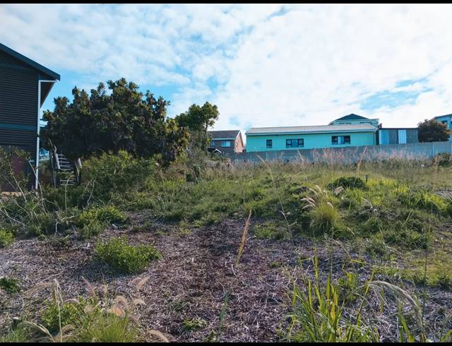 1,104M² VACANT LAND FOR SALE IN DANA BAY